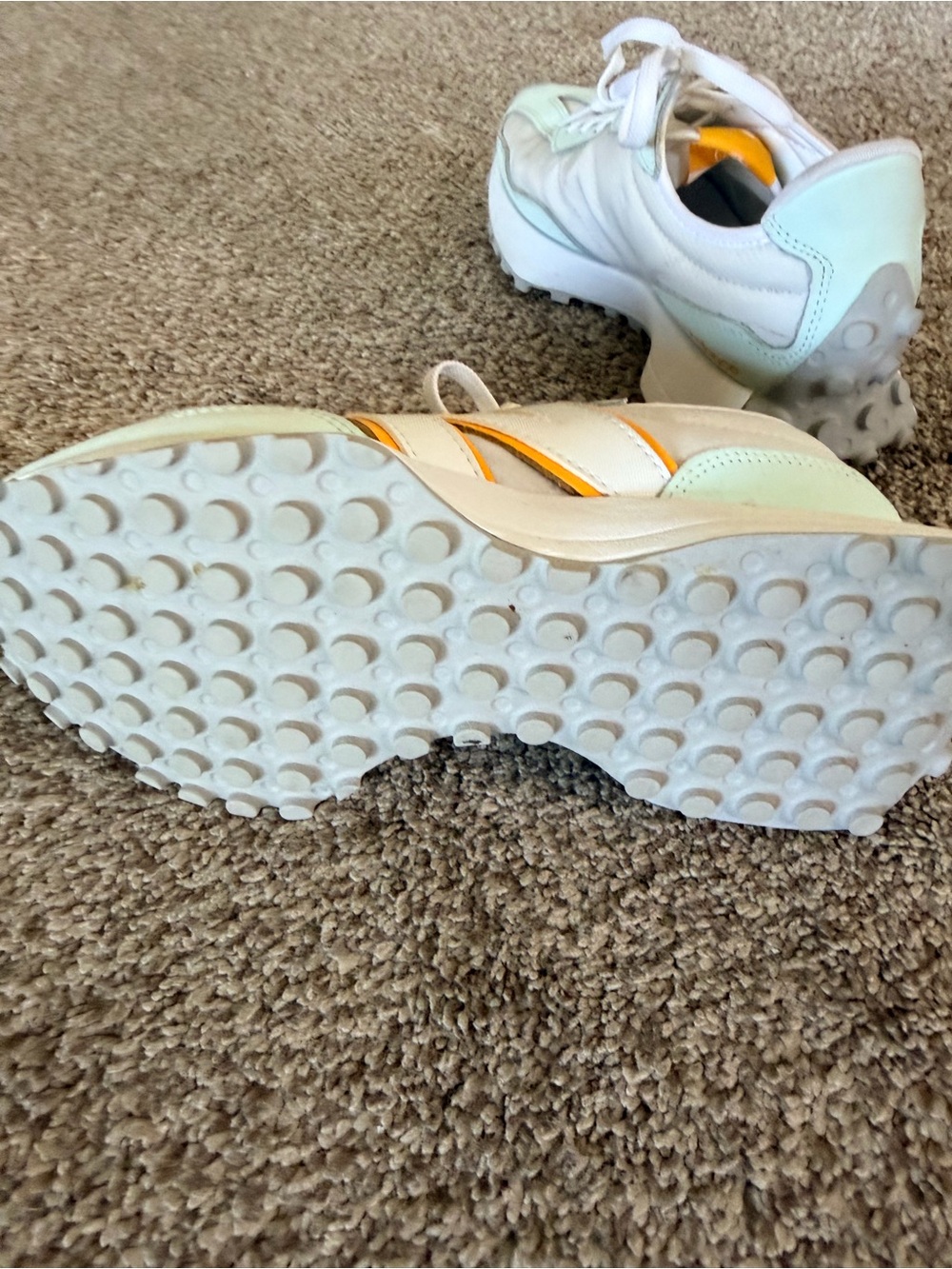 New Balance Women's 327 sneakers - Picture 4 of 5